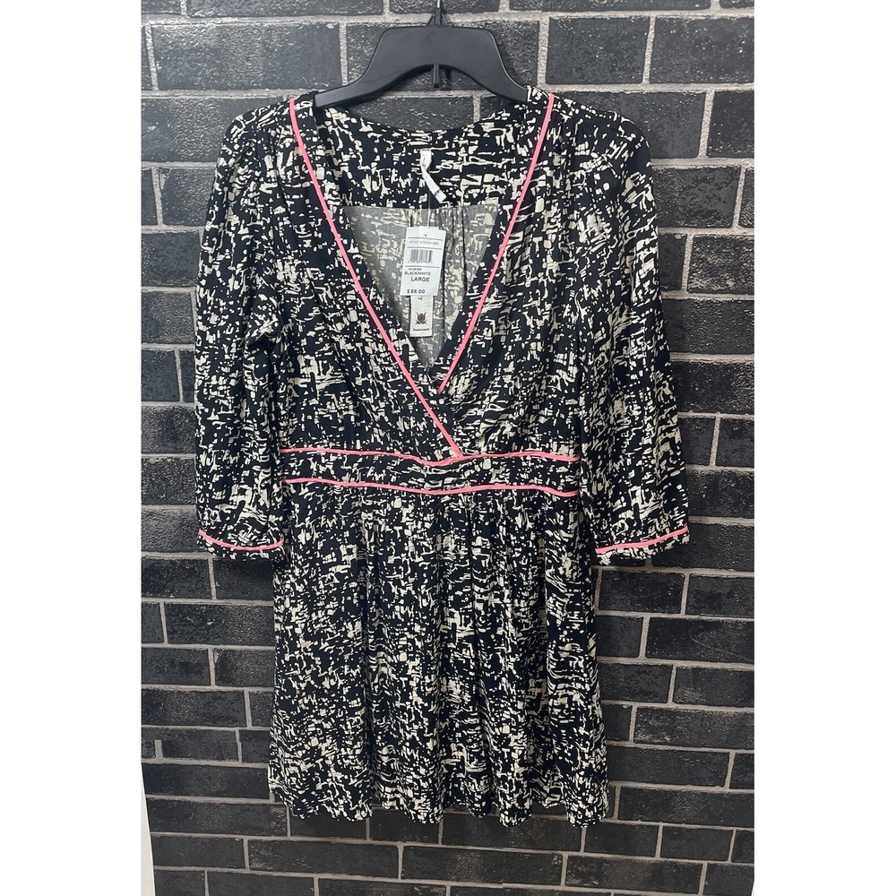 Willow & Clay Dress Size Large 3/4 Sleeve Pockets Pink Black White Easy Care